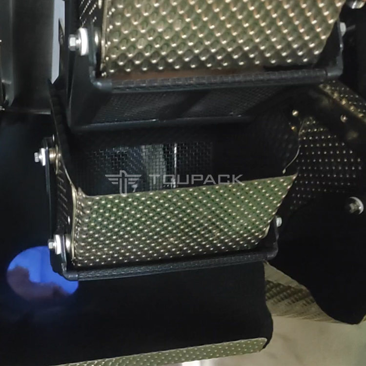 La empaquetadora del pesador del tornillo 1.0L 1.5L Dimple Plate Hopper 14 va a la pechuga de pollo