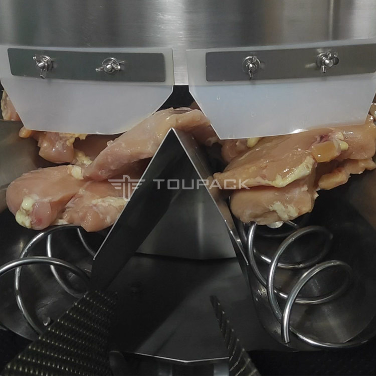 La empaquetadora del pesador del tornillo 1.0L 1.5L Dimple Plate Hopper 14 va a la pechuga de pollo