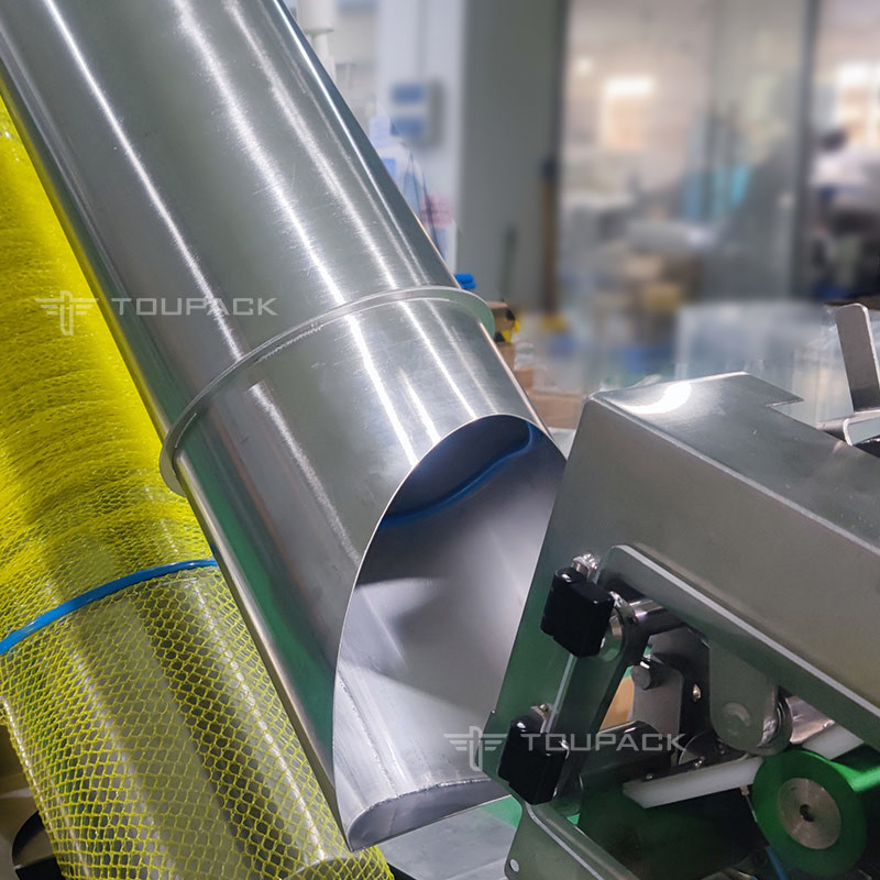 Máquina de embalaje de frutas y verduras de 5 kg Castanea Mollissima Auto Mesh Net Bag Peso Contar Cuentas Recortar redes