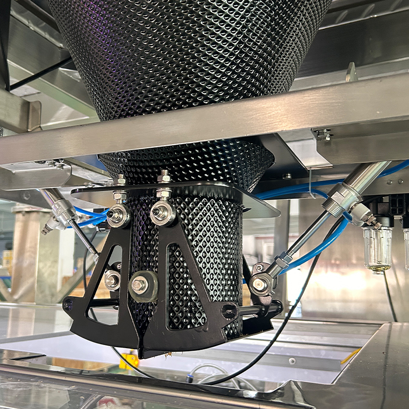 Máquina de embalaje de bolsas cuantitativas de carne de res deshidratada eficiente y lista para comer