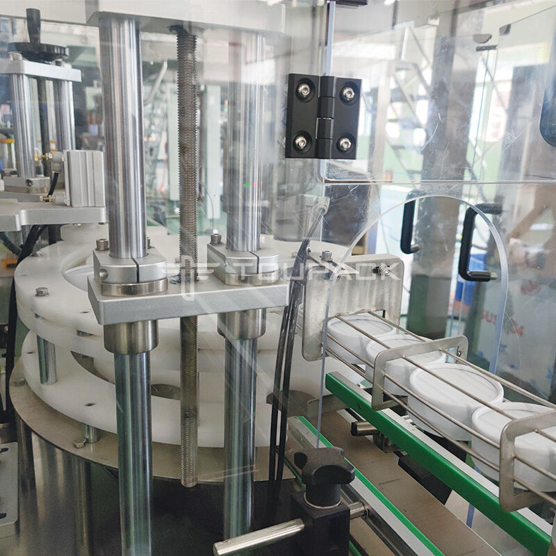 Línea de envasado de máquina de botellas de plástico de gránulos de ciruela pasa de alta precisión para máquina de llenado de botes de dulces, palomitas de maíz y bocadillos