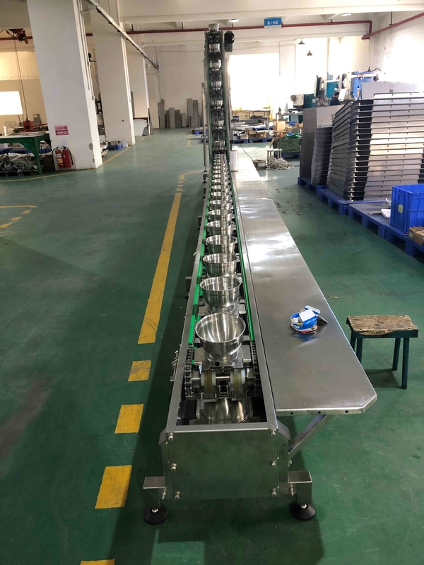 Tipo seguro transportador del cuenco de la comida mensurable de la empaquetadora de la salmuera 0.75KW de los bebedores para los bloques de los remiendos