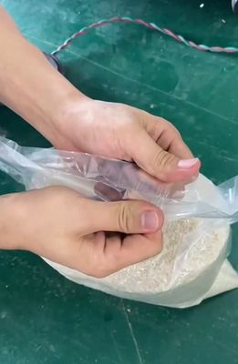 Máquina de sellado de bolsas de canal doble 13BPM con función de vacío