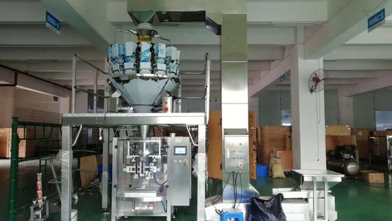 Lacre auto del terraplén del formulario de la empaquetadora de VFFS de Multihead de la comida vertical del pesador