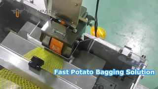 Línea industrial de envasado de bolsas de malla de patata con pesadora automática, llenado de bolsas netas, recorte y etiqueta